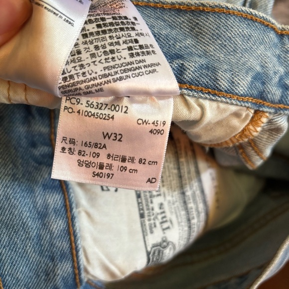 Women’s Levi’s Denim Shorts Style 501, Size W32 - Picture 12 of 12